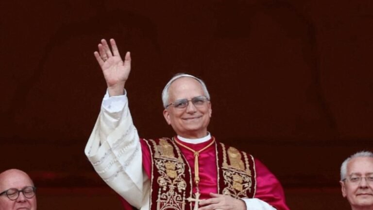 El Papa llama a frenar la guerra y apuesta por el diálogo como única salida